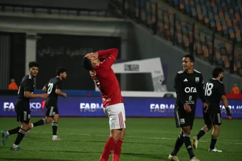 مصدر ليلا كورة يكشف.. هل عاقب الأهلي لاعبيه بعد التعادل مع زد؟ 